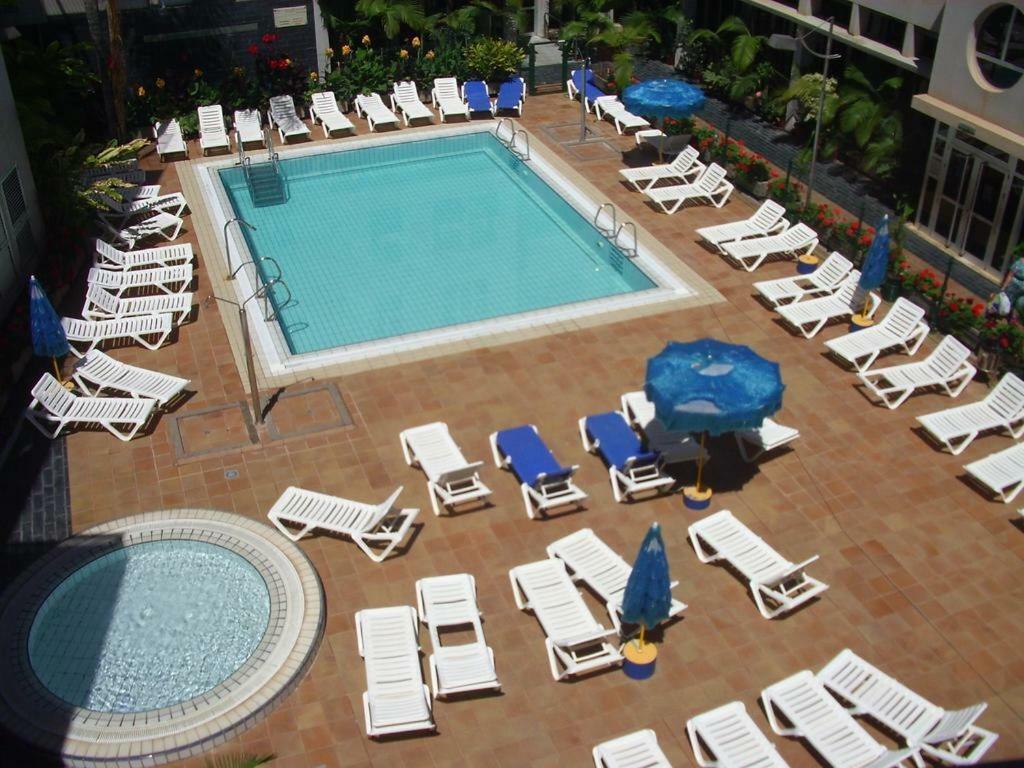 Апартаменты Apartamento En Playa De Сардина Экстерьер фото